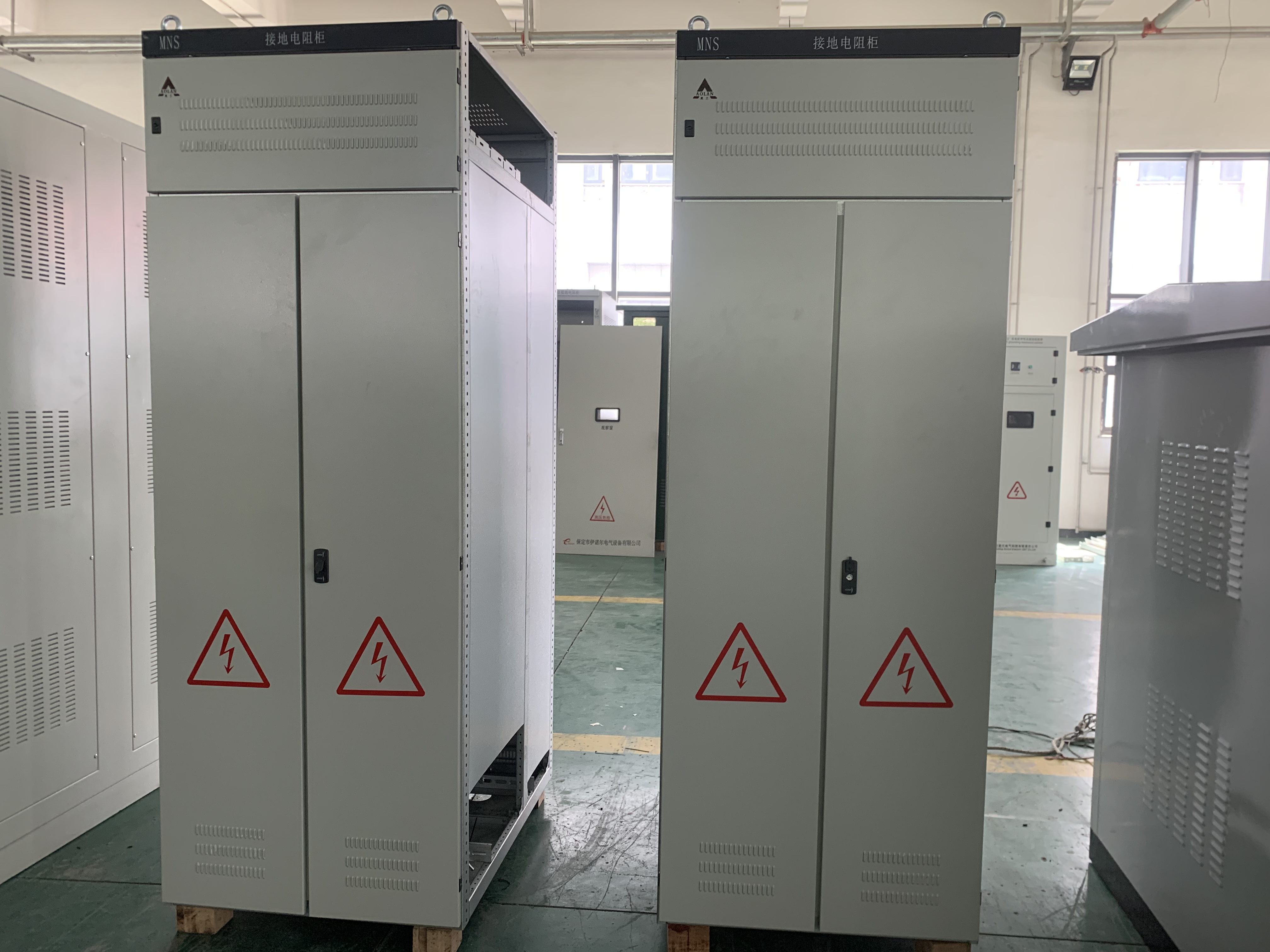 中性點(diǎn)接地電阻柜用在溫家莊煤礦改擴(kuò)建項目矸石井下處置工程